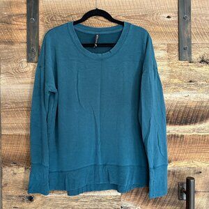 Athleta High Serenity Teal Crewneck Pullover Sweatshirt Womens Large